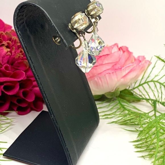 VINTAGE⚜️AURORA BOREALIS Crystal Clip Earrings - Picture 5 of 10